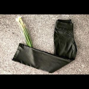 Olive stretchy dress pants 🫒
